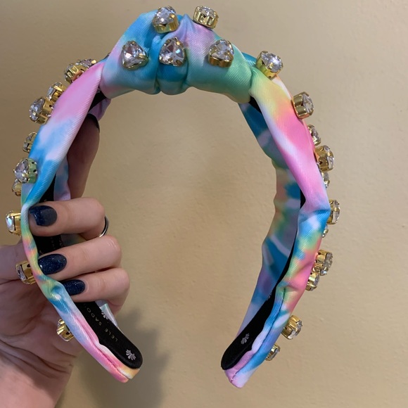 Stoney Clover x Lele Sadoughi Crystal Hearts Headband - Picture 8 of 8